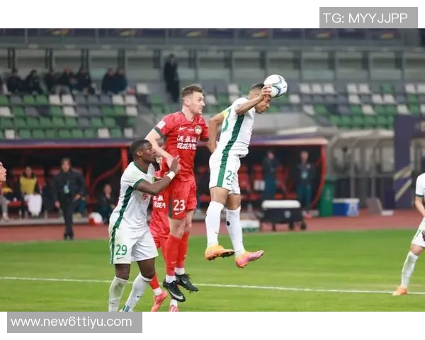 河南球迷热情高涨超21000人齐聚苏州助力足协杯决赛